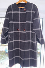 Italian cashmere collarless