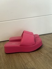 MARKS & SPENCER - SIZE 4 HOT