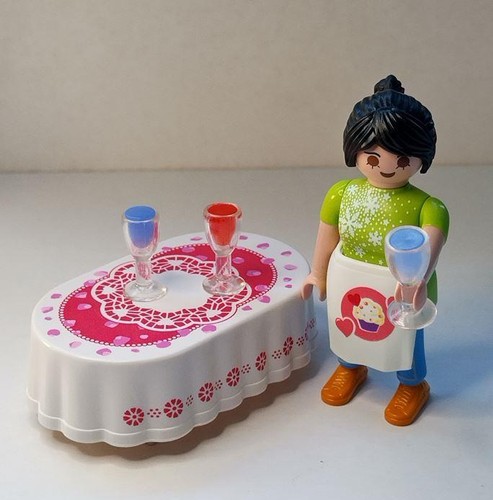 Playmobil table lady figure - table,,