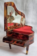 VINTAGE NOVELTY MUSIC BOX FAUX