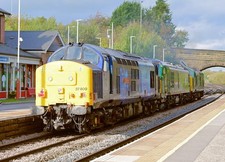 class 37 no 37800  with 93001 and 37608  at moorthorpe