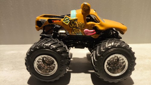 Hot wheels monster jam - wheels, scooby