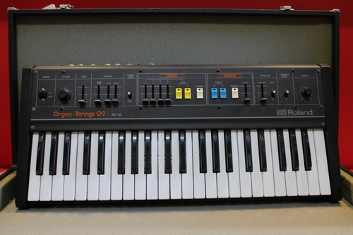 Used roland organ - used, rs-09