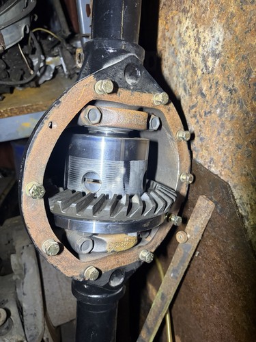 Ford limitited slip diff axle - limitited,