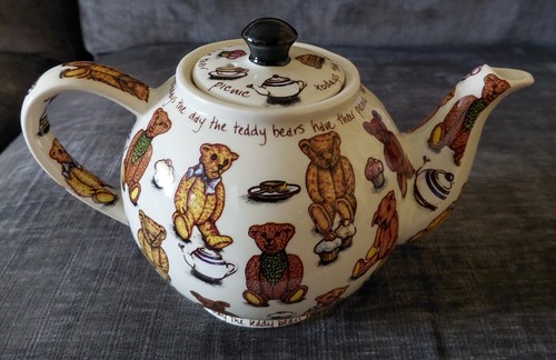Vintage 1990 tea - 1990’s, ‘tea-ted’