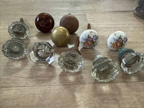 Lot vintage antique - door, knobs