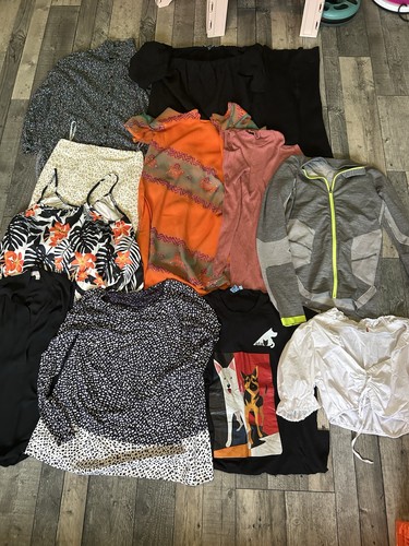 Bundle women s - of, clothing