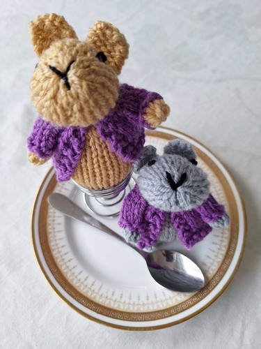 Hand knitted bunny - x,