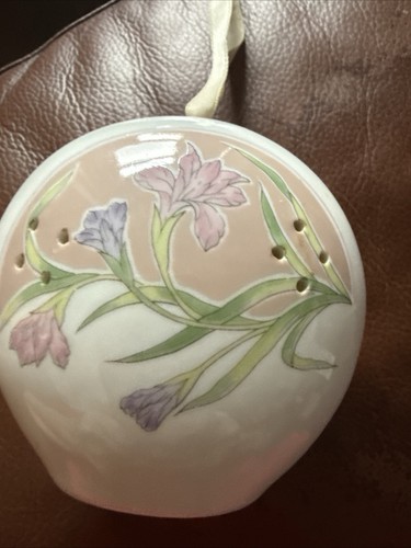 Pomander vintage style - pomander,