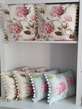 ❣Laura Ashley Pompom
