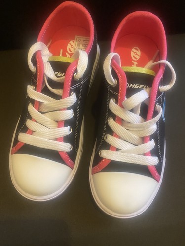 Heelys new box size 1 - in, uk