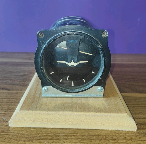 Aircraft artificial horizon - aircraft,