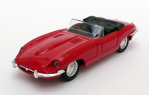 Corgi scale model - corgi, car