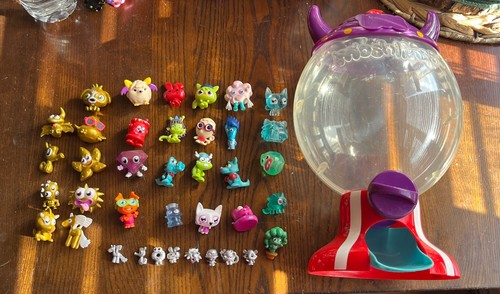 Moshi monsters gumball machine - monsters,