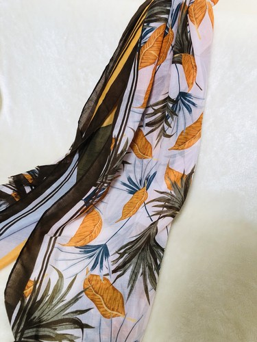 Leaf print sarong - print,