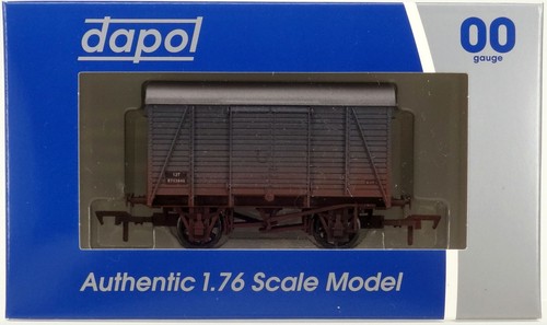 Dapol 021 028 box van - dapol,