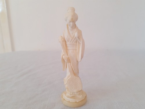Small alabaster art sculpture - small,