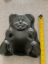 teddy bear cake tin used once see pictures