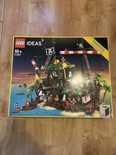 LEGO Ideas Pirates of Barracuda Bay 21322 Building Kit