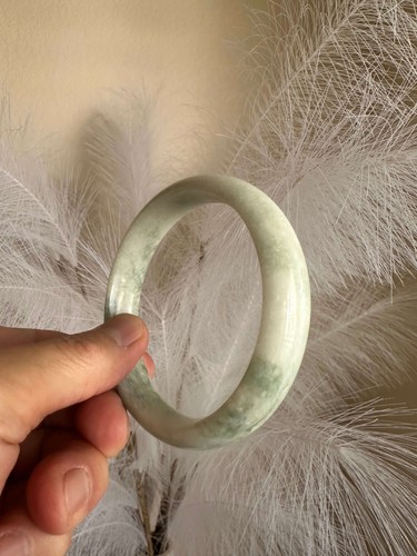 Gorgeous light green real jade - light,
