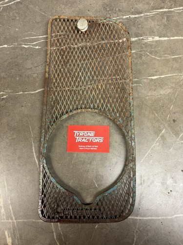 Fordson super dexta front - front, left