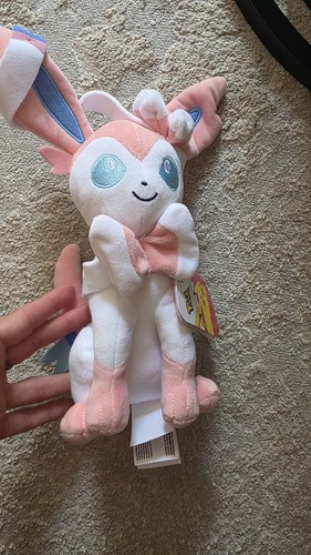 Pokemon center sylveon - pokemon,