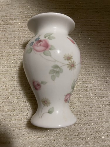 Wedgewood vase rose hip - vase, made