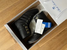 Rare (NEW) Adidas womens sleek