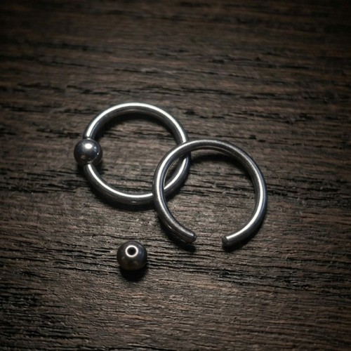 Ball closure ring bcr captive - closure,