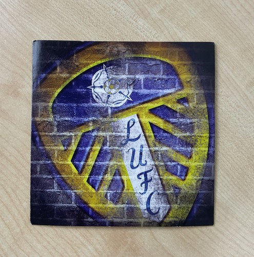 Leeds united signed card - leeds,