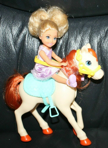 Barbies little sister chelsea - little,