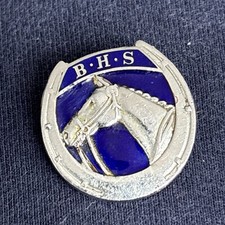 VINTAGE BRITISH HORSE SOCIETY SILVER TONE & ENAMEL BADGE - Thomas Fattorini