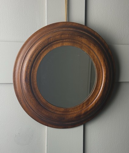 Late 19th century - round, wall