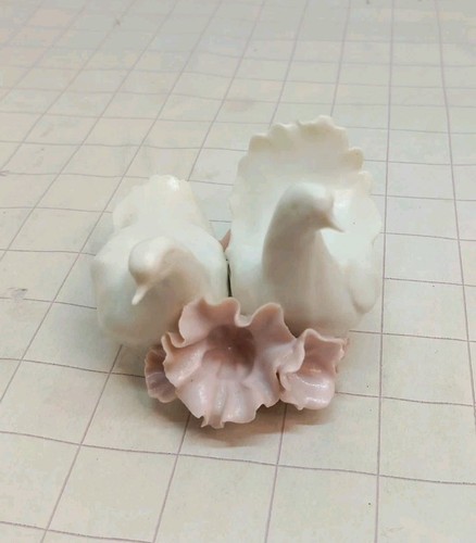 White doves chessell - 2.5",