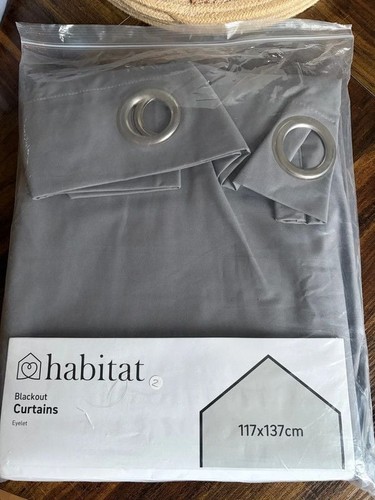 Grey ring top blackout