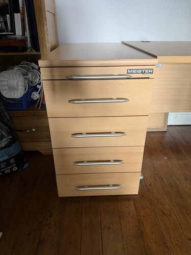 Draw pine effect office - draw,