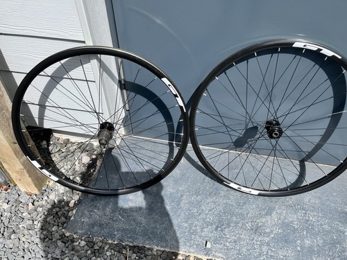 Gravel front and rear disc - front,