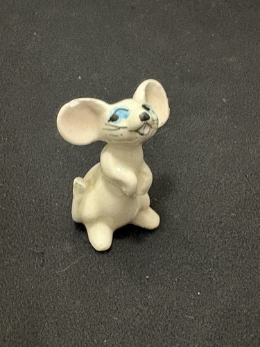 Vintage kitsch ceramic mouse - vintage,