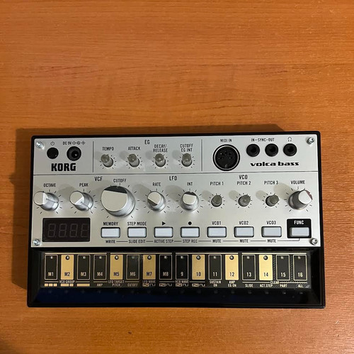 Korg volca bass - volca,