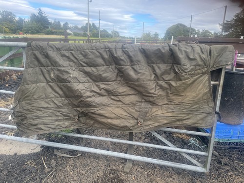 Quality stable rug - 5’9”,