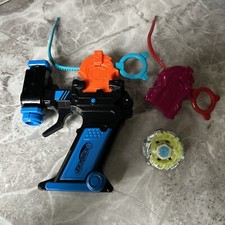 Beyblade Bundle Metal Masters Beytarget Launcher Grip Hasbro Original