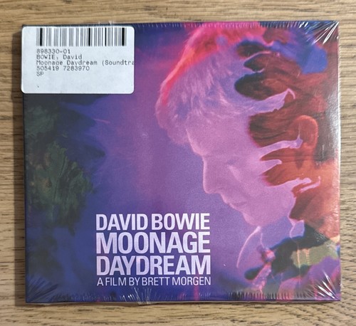 David bowie moonage daydream - bowie:,