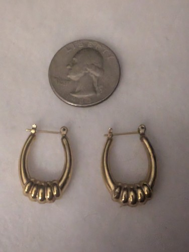 Hoop earrings gold - hoop, tone