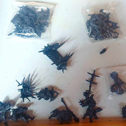 Mantic ogres models - ogres,