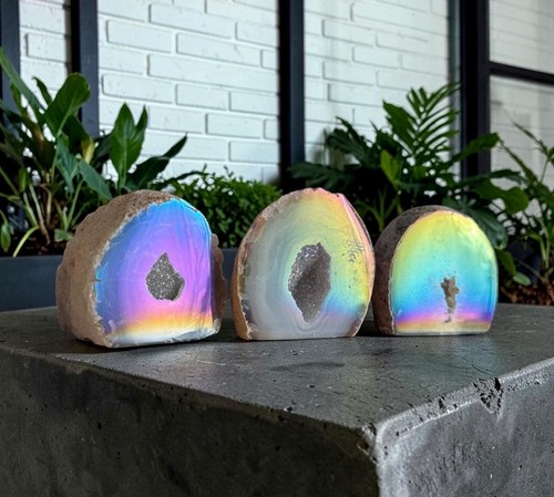 Aura agate geode druze - aura,