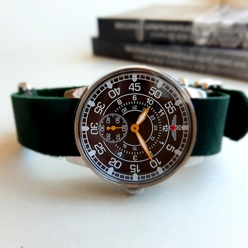 Mechanical watch pobeda - mechanical,