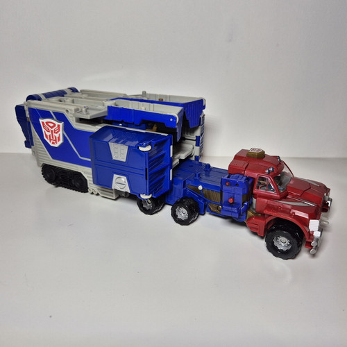 Hasbro transformers optimus - hasbro,