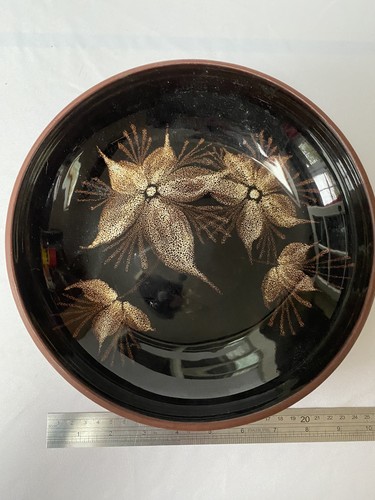 Signed floral tenby pottery - floral,