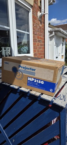 Nec projector np215g - projector, complete