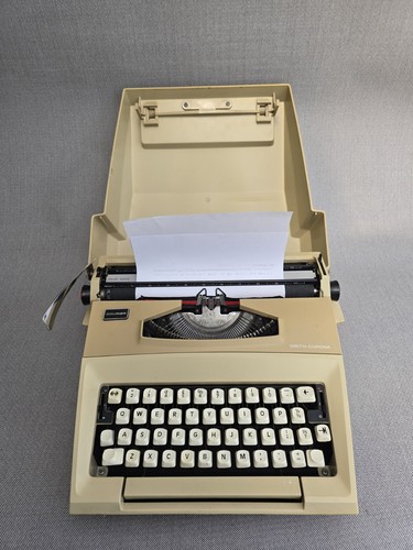 Smith corona courier - courier, portable
